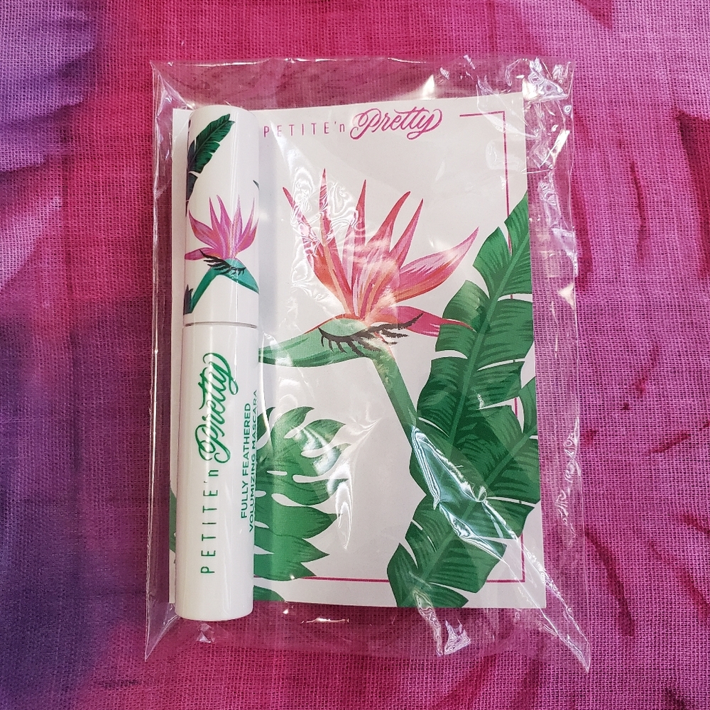 🍓5 for $20 - Fully Feathered Volumizing Mascara